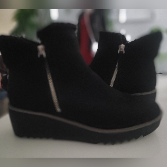 Bandolino Rhena2 Wedge Bootie - Picture 3 of 7